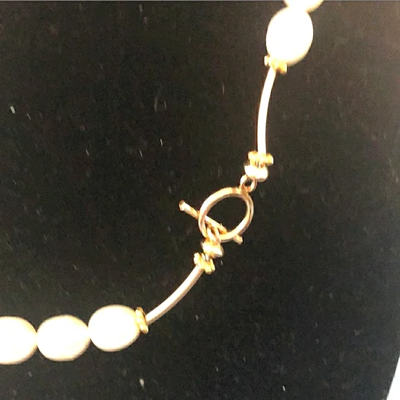 Vintage Freshwater Pearl and Blue Stone Necklace - Picture 3 of 3